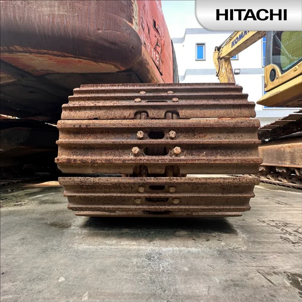 Hitachi Zaxis225USR 4