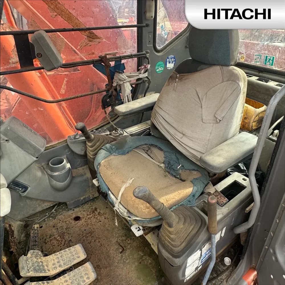 Hitachi ZX240LC 33