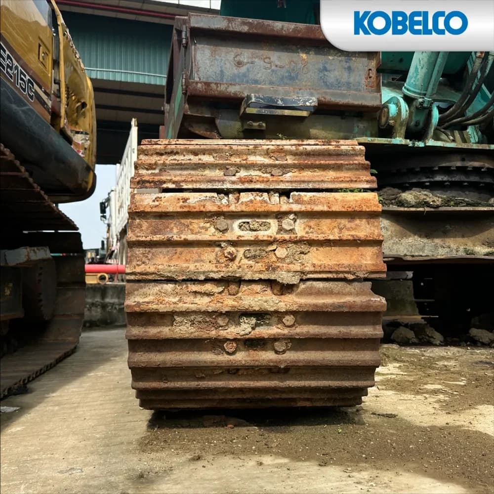 Kobelco SK200-6 4