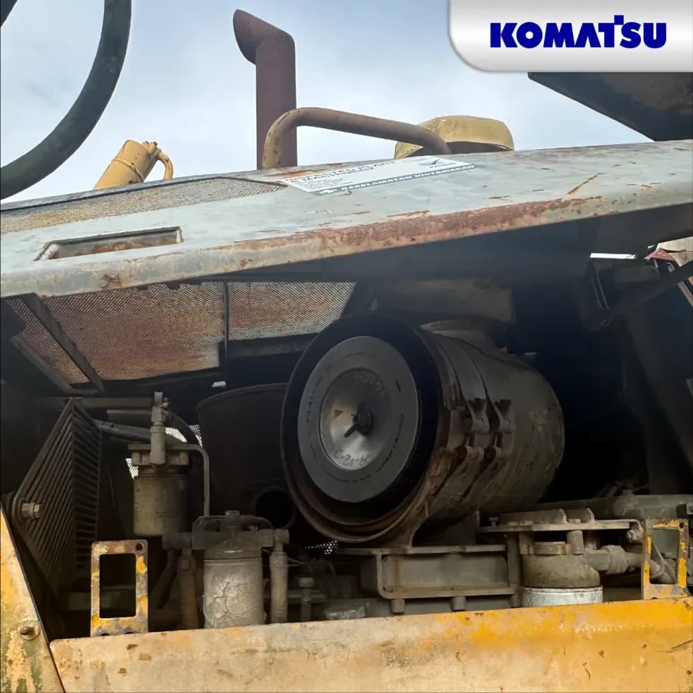Komatsu D65EX-12 5
