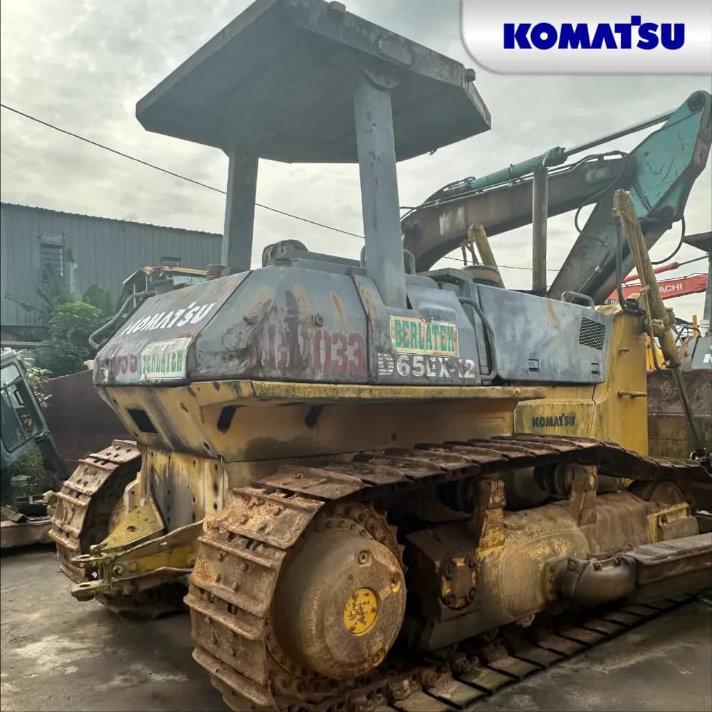 Komatsu D65EX-12 8