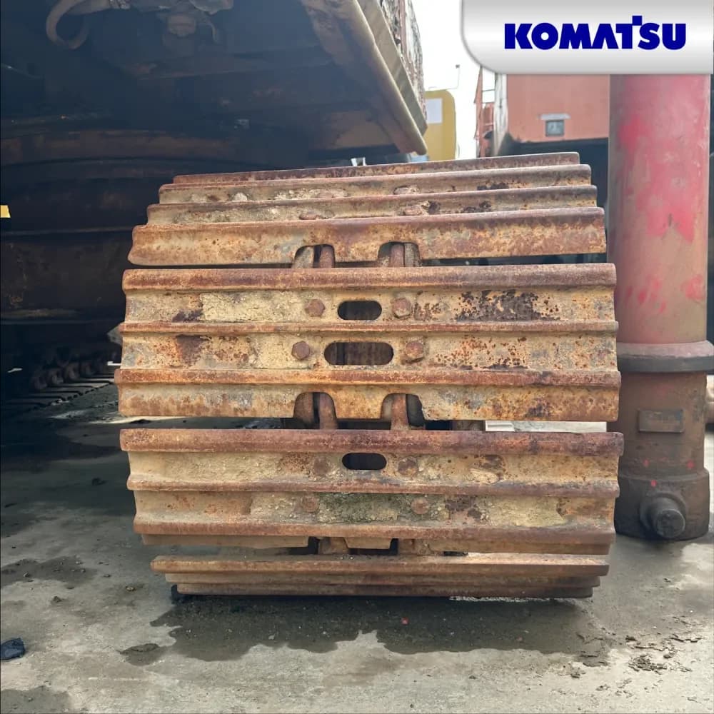 Komatsu PC300-7 28