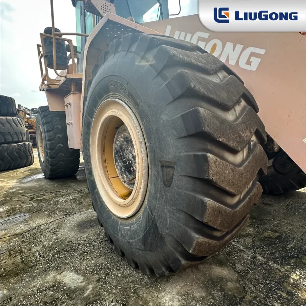 Liugong 856 3