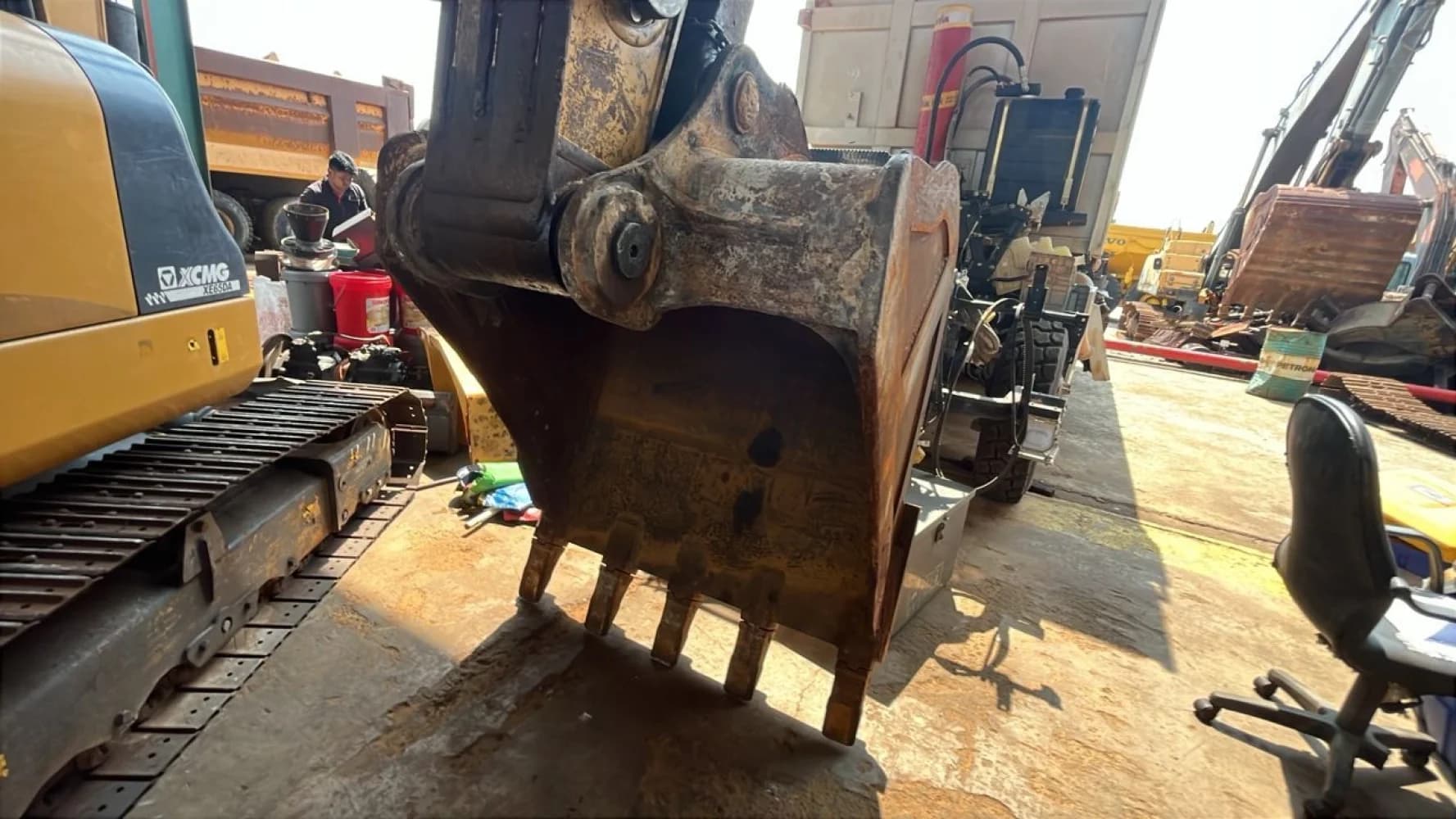 XCMG XE215C 3